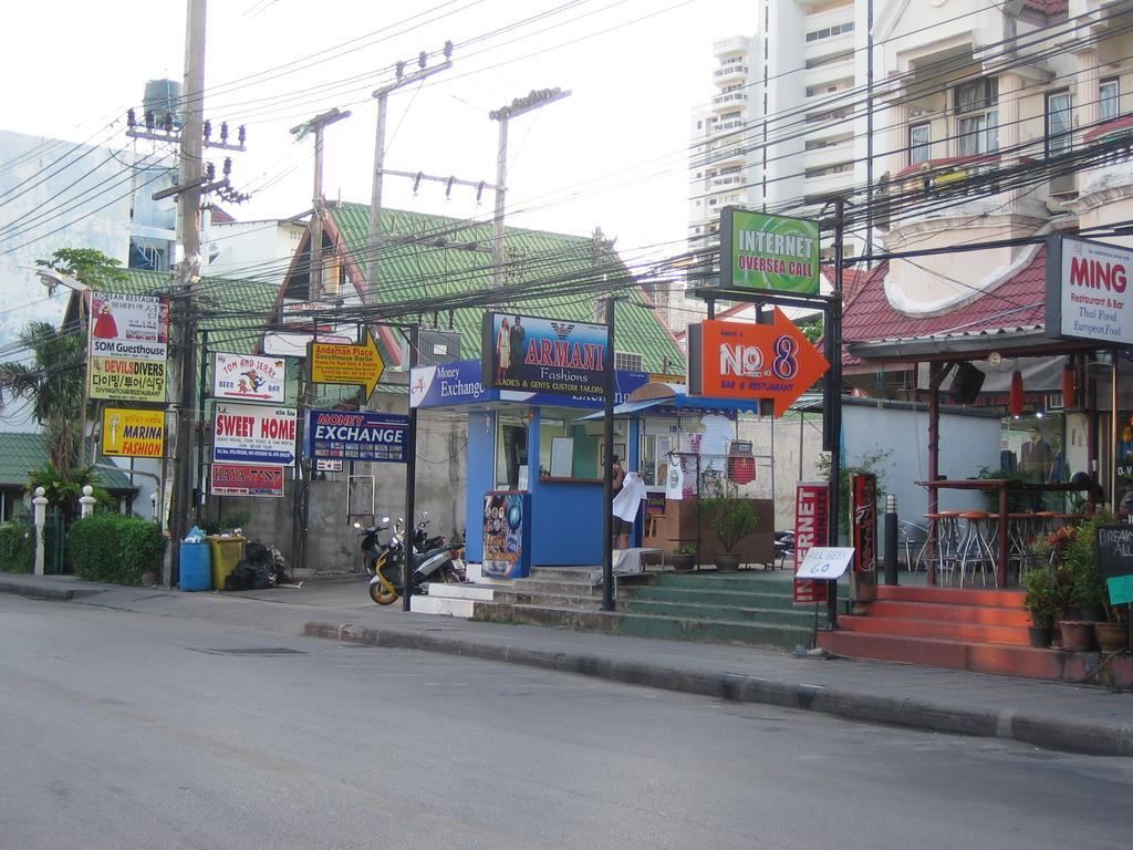 Andaman Place Guesthouse Patong Экстерьер фото