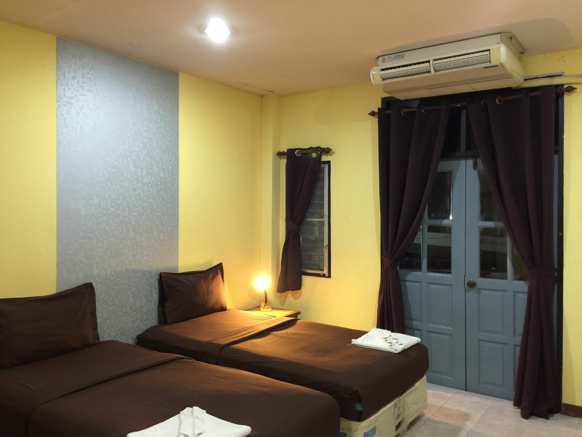 Andaman Place Guesthouse Patong Экстерьер фото