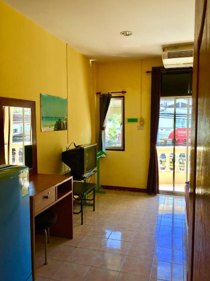 Andaman Place Guesthouse Patong Экстерьер фото