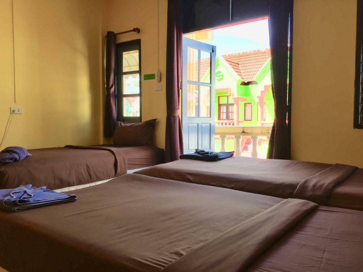Andaman Place Guesthouse Patong Экстерьер фото