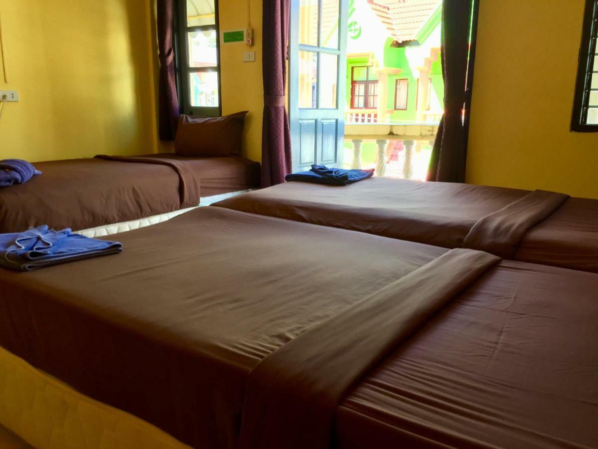 Andaman Place Guesthouse Patong Экстерьер фото